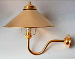Swan neck bracket with lamp shade holder